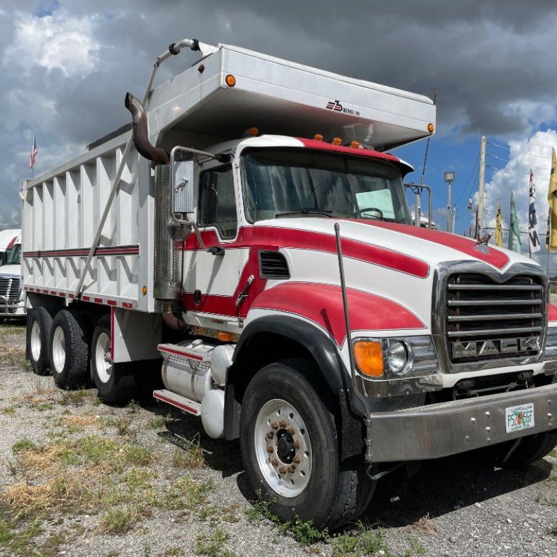 2003 MACK CV713 TRI-AXLE DUMP TRUCK - STOCK: 04976