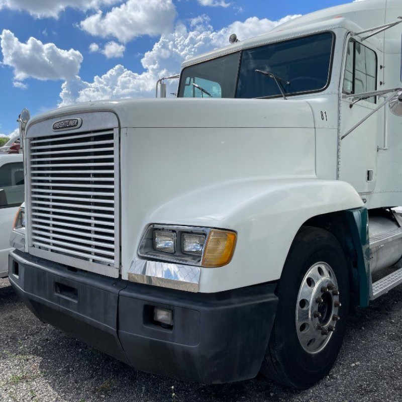 2000 FREIGHTLINER - STOCK: 75629