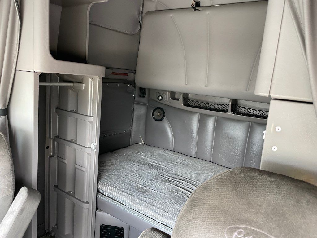 2007 PETERBILT SLEEPER TRUCK, EATON FULLER 10 SPEED - STOCK: 67985 2007 PETERBILT SLEEPER TRUCK, EATON FULLER 10 SPEED - STOCK: 67985