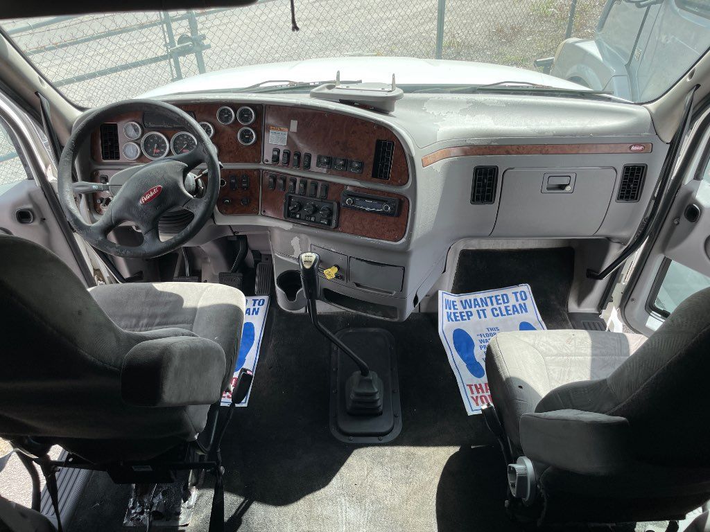 2007 PETERBILT SLEEPER TRUCK, EATON FULLER 10 SPEED - STOCK: 67985 2007 PETERBILT SLEEPER TRUCK, EATON FULLER 10 SPEED - STOCK: 67985