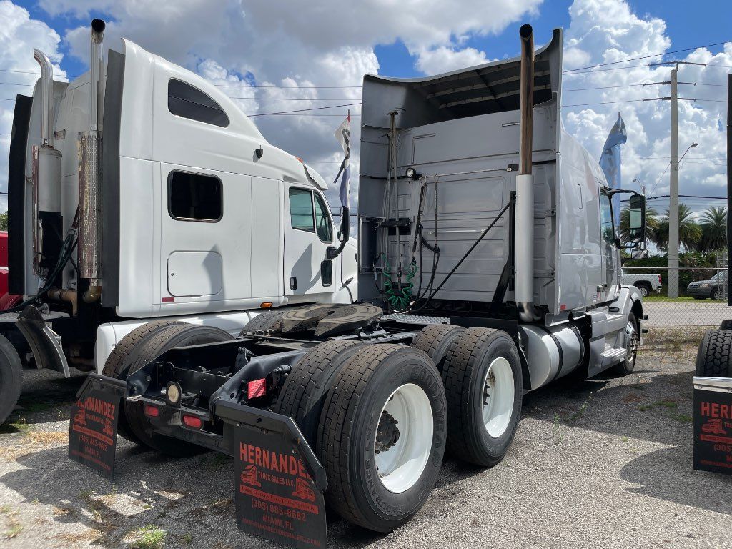2013 VOLVO SLEEPER TRUCK, AUTOMATIC TRANSMISSION - STOCK: 66254 2013 VOLVO SLEEPER TRUCK, AUTOMATIC TRANSMISSION - STOCK: 66254