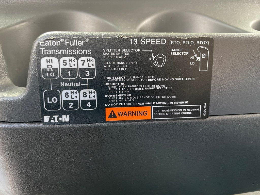 2015 INTERNATIONAL SLEEPER TRUCK, EATON FULLER 13LL SPEED - STOCK: 13147 2015 INTERNATIONAL SLEEPER TRUCK, EATON FULLER 13LL SPEED - STOCK: 13147