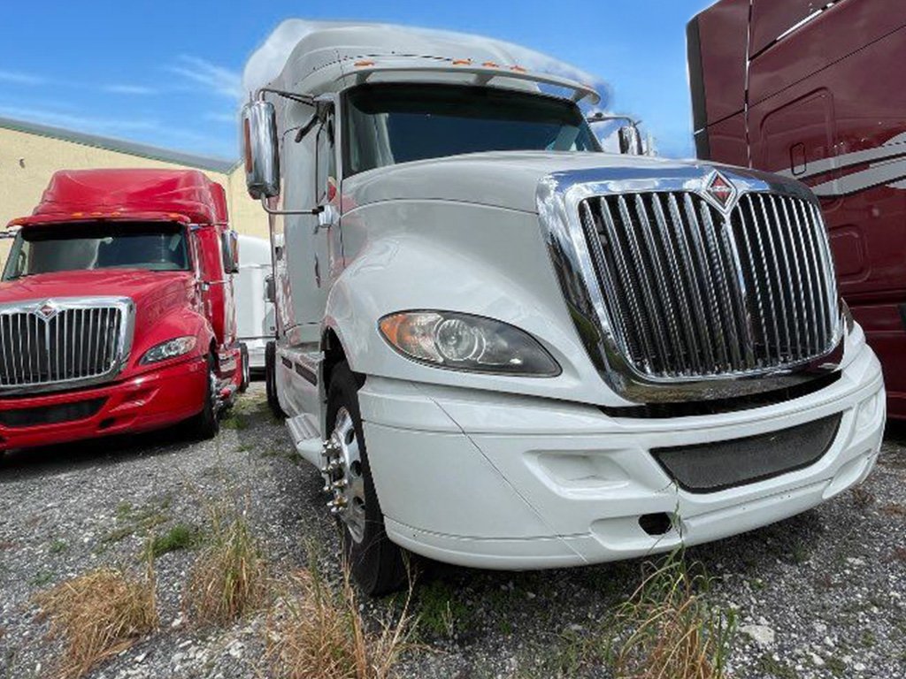 2015 INTERNATIONAL SLEEPER TRUCK, EATON FULLER 13LL SPEED - STOCK: 13147 2015 INTERNATIONAL SLEEPER TRUCK, EATON FULLER 13LL SPEED - STOCK: 13147
