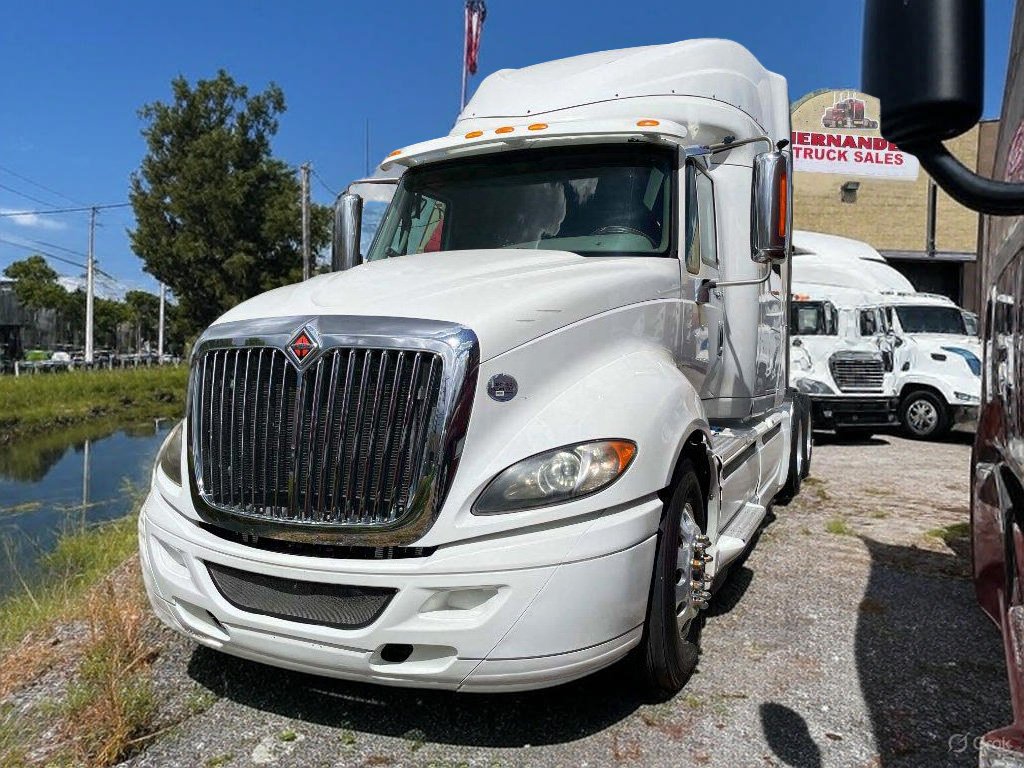2015 INTERNATIONAL SLEEPER TRUCK, EATON FULLER 13LL SPEED - STOCK: 13147 2015 INTERNATIONAL SLEEPER TRUCK, EATON FULLER 13LL SPEED - STOCK: 13147