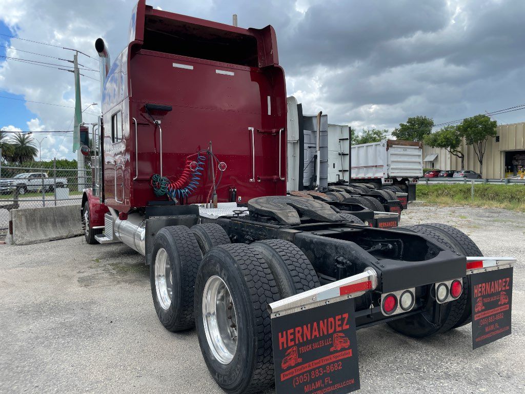 2009 PETERBILT SLEEPER TRUCK, EATON FULLER 10 SPEED (REBUILT ENGINE & TRANSMISSION) - STOCK: 74680 2009 PETERBILT SLEEPER TRUCK, EATON FULLER 10 SPEED (REBUILT ENGINE & TRANSMISSION) - STOCK: 74680